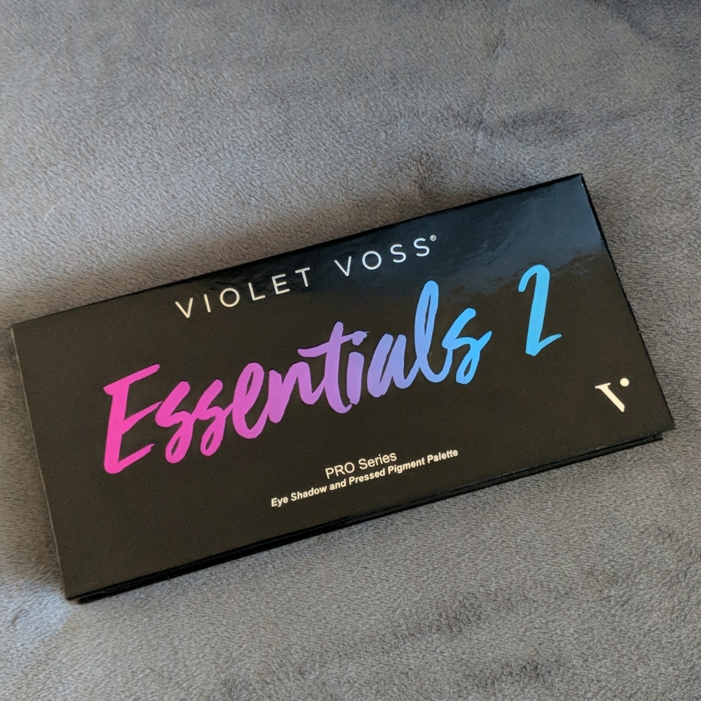 Essentials 2 Eyeshadow
